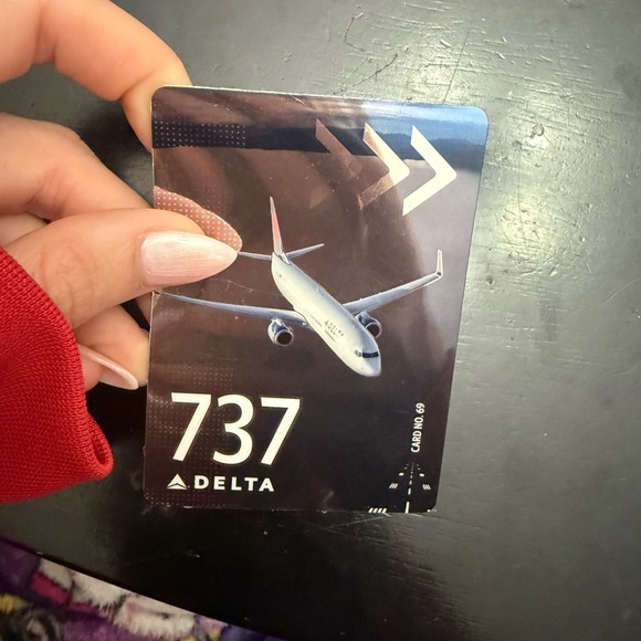 Delta Blue and White 737-800 Card - Picture 1 of 5